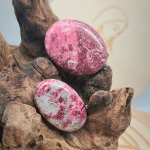 Thulite